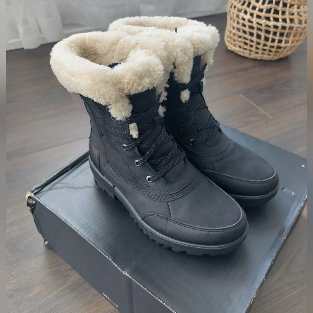 Size 7.5 Sorel Tivoli Winter Boots Runs Small!! Fits Like 6.5-7 - Picture 2 of 16